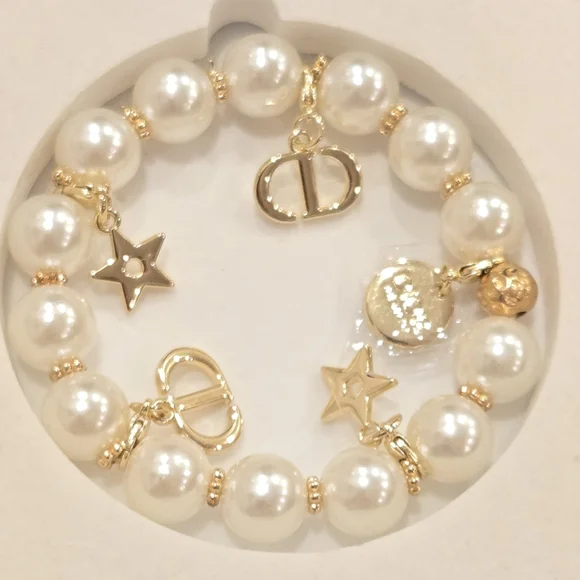 Dior Beauty Bracelet with 5 Removable Mini Charms - Picture 11 of 13
